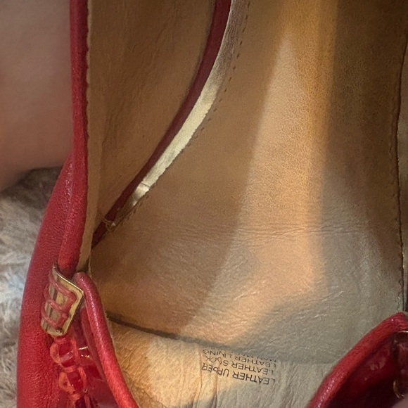 ANTONIO MELANI Glossy Red Flats - Picture 6 of 6